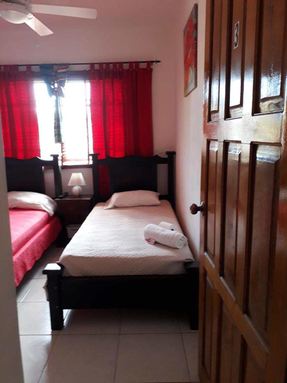 Hostal Compostela Inn David Exterior photo